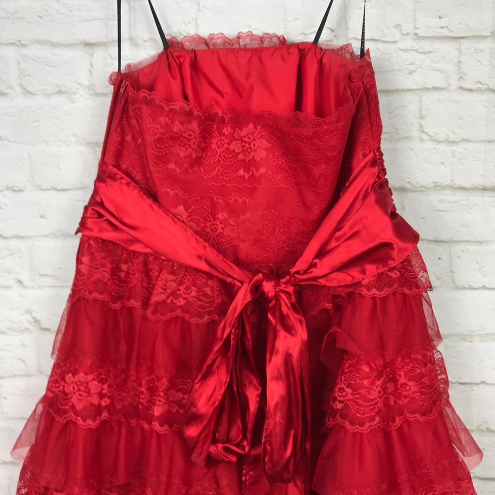 Masquerade Strapless Layer Lace Tulle Formal Dress - Picture 5 of 8